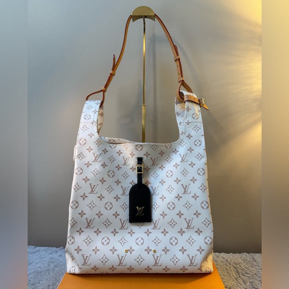Louis Vuitton Atlantis GM Dune